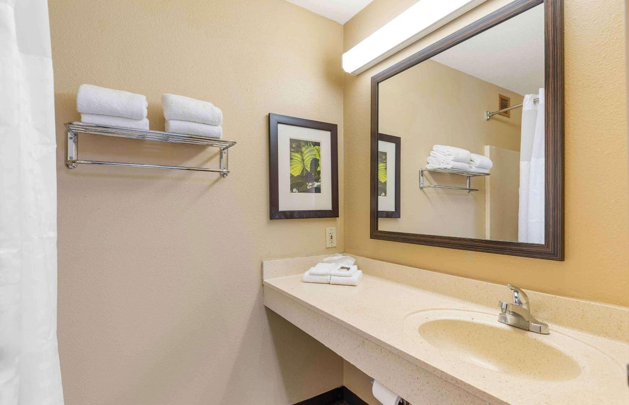 Extended Stay America Suites - St Louis - Westport - E Lackland Rd Maryland Heights Exteriér fotografie