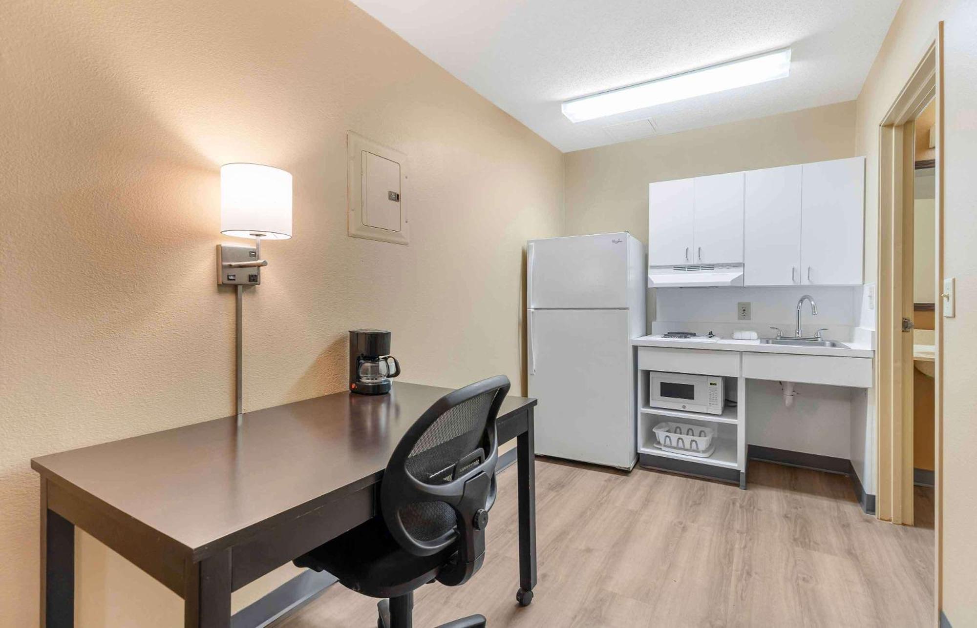 Extended Stay America Suites - St Louis - Westport - E Lackland Rd Maryland Heights Exteriér fotografie