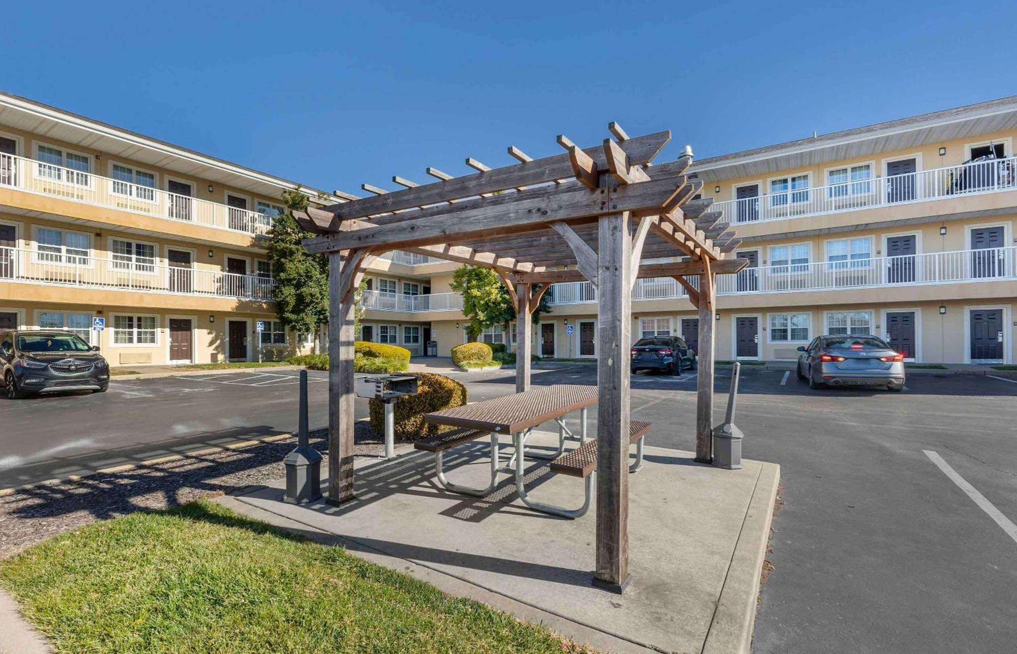 Extended Stay America Suites - St Louis - Westport - E Lackland Rd Maryland Heights Exteriér fotografie